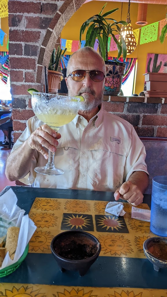  El Azteca Mexican Restaurant