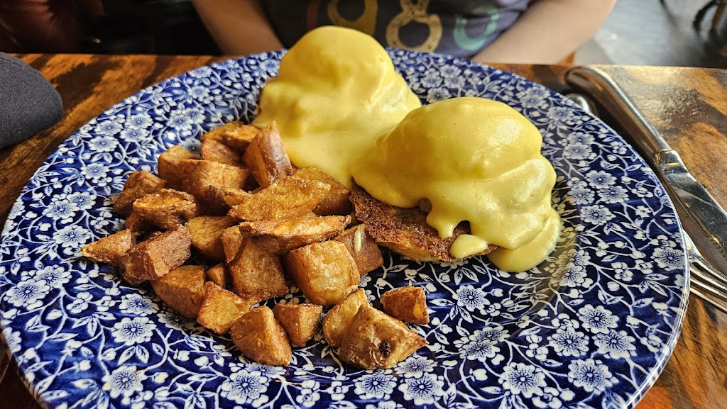  Café Hollander Brookfield Corners