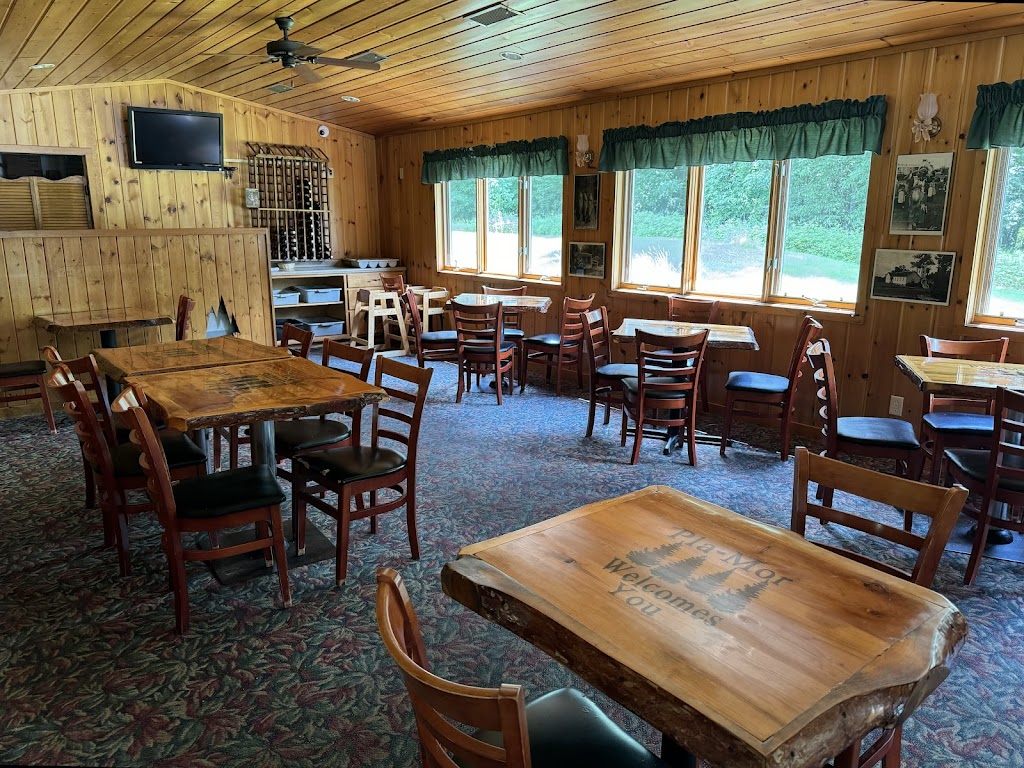  Pla-Mor Bar & Restaurant
