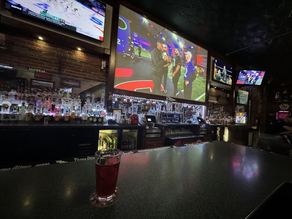  Graffiti's Sports Pub