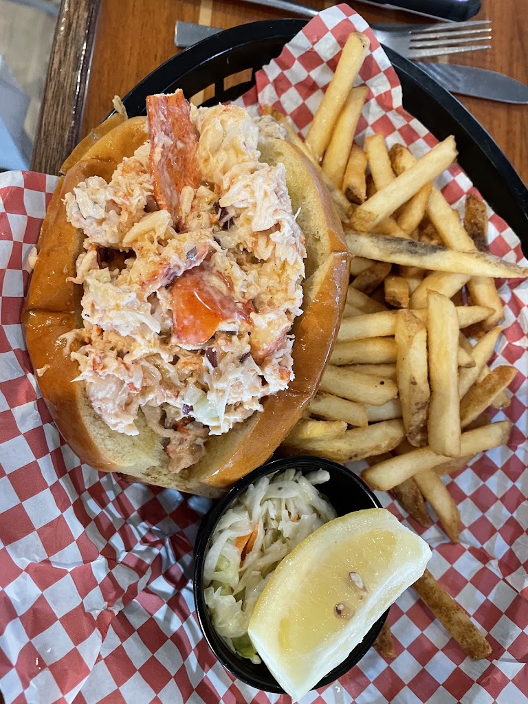  Boathouse On The Bay