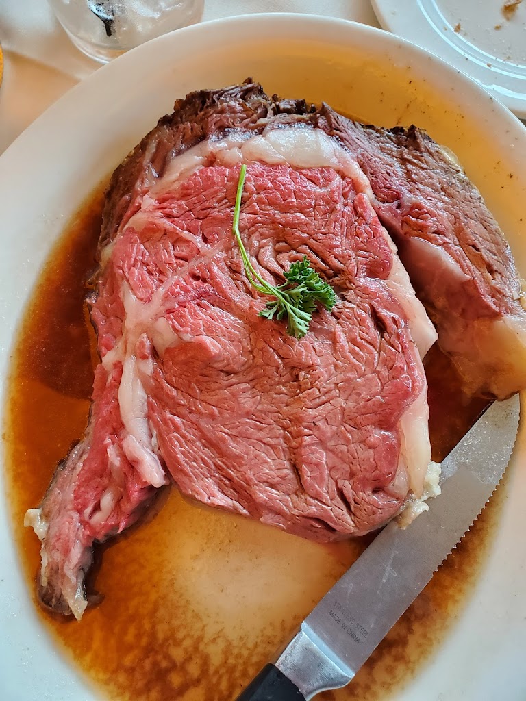  Corner House on the Lake