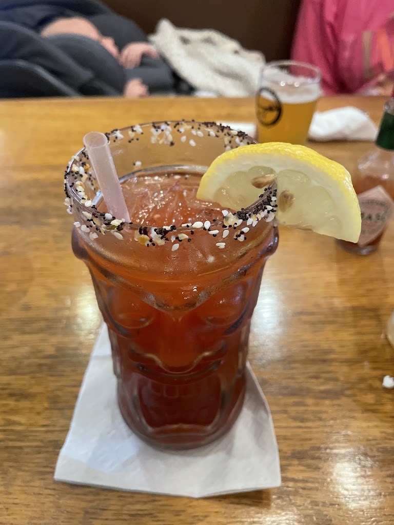  Flat Creek Restaurant & Saloon