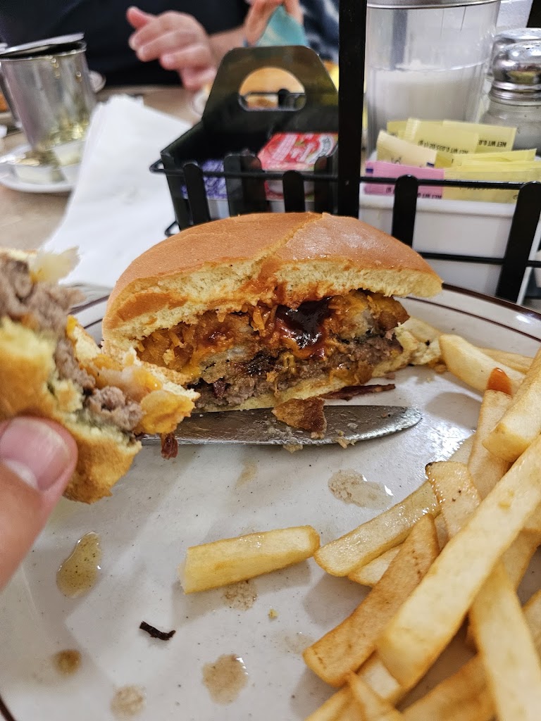  Apple Tree Family Restaurant