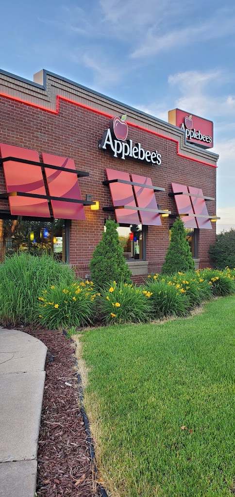 Applebee's Grill + Bar