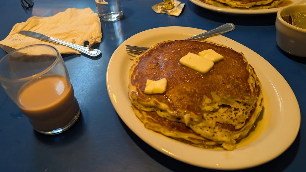  Monty's Blue Plate Diner