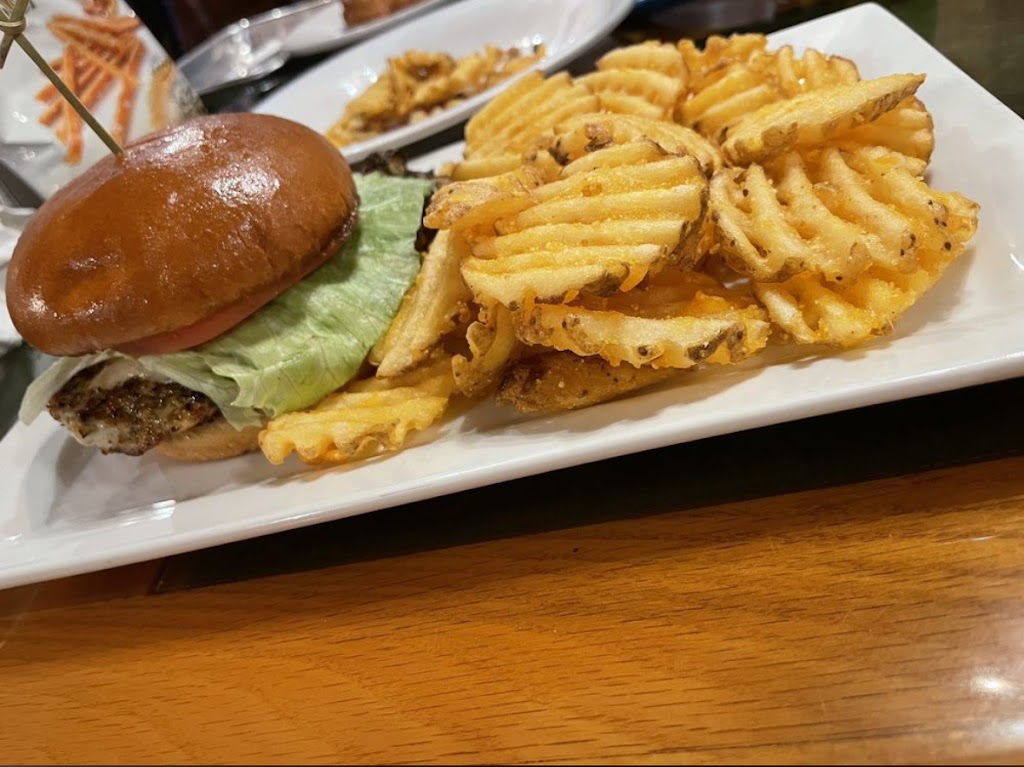  Boat House Pub & Eatery