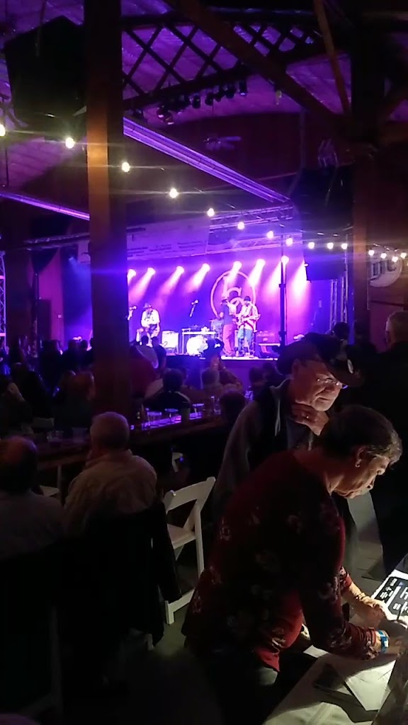  The Indian Crossing Waterfront Restaurant & Bar