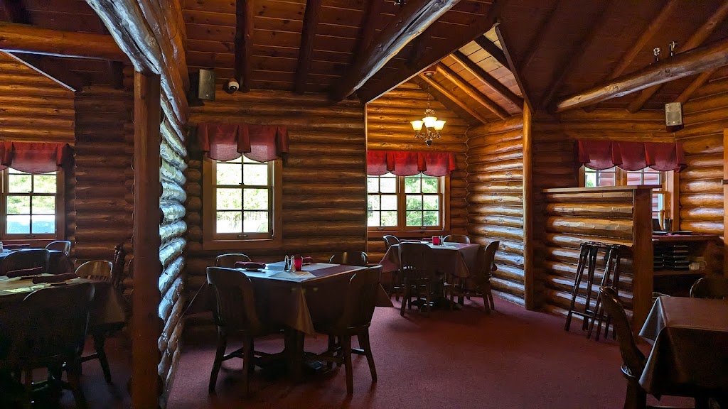  Williams's Pine Gables Supper Club