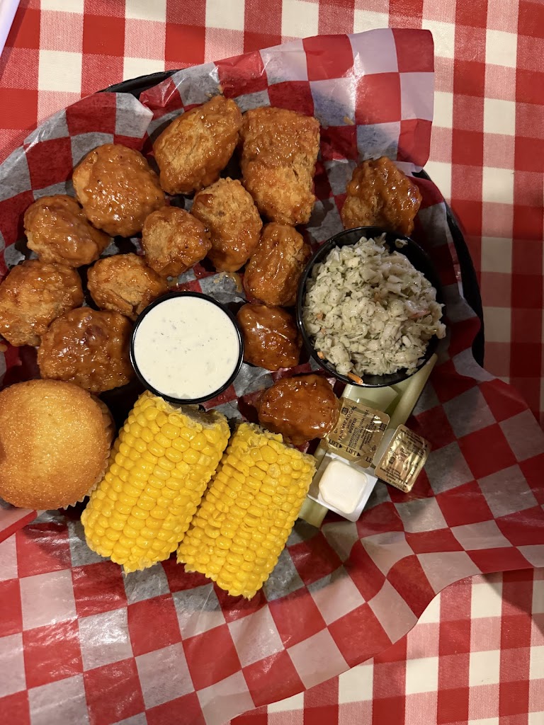  Famous Dave's Bar-B-Que