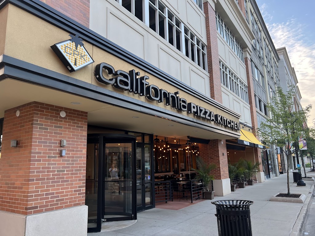  California Pizza Kitchen at Bayshore Town Center