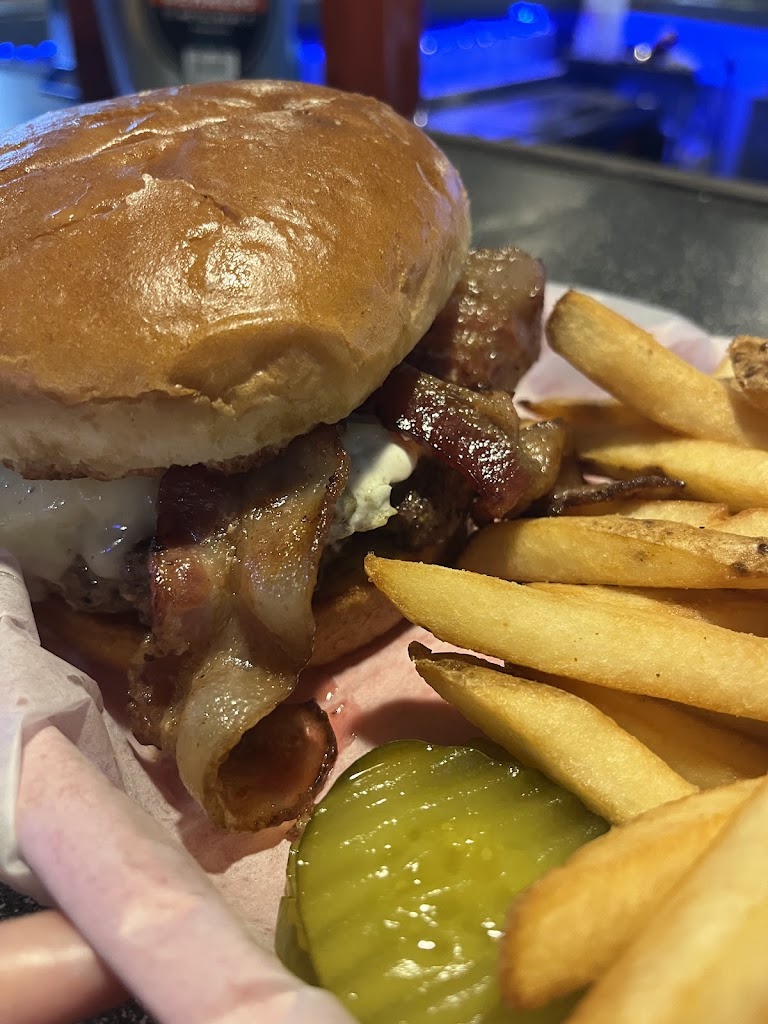  Baa Baa Lou's Bistro & Brews