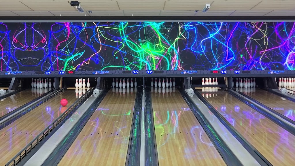  REVS BOWL BAR & GRILL