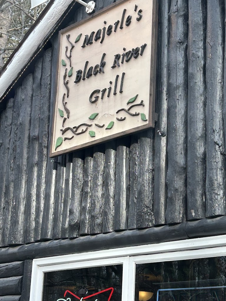 Majerle's Black River Grill