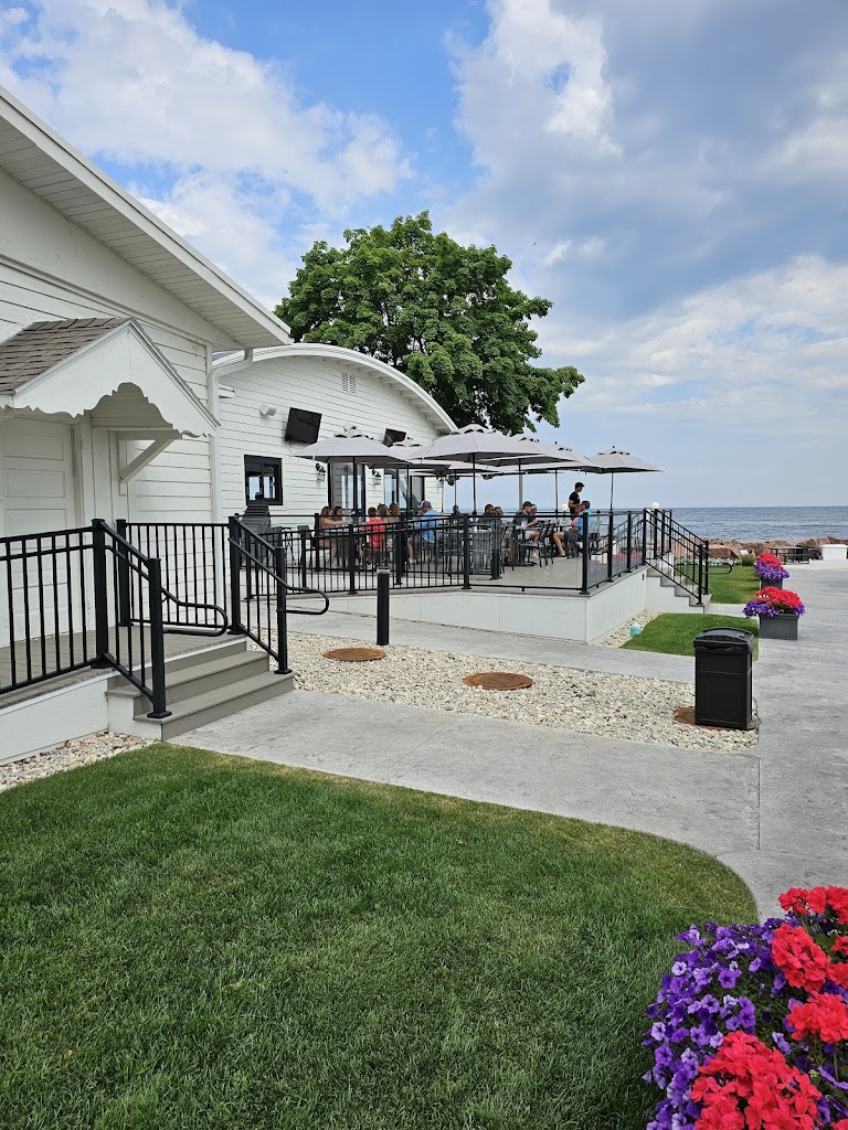  Alpine Resort and Cottages