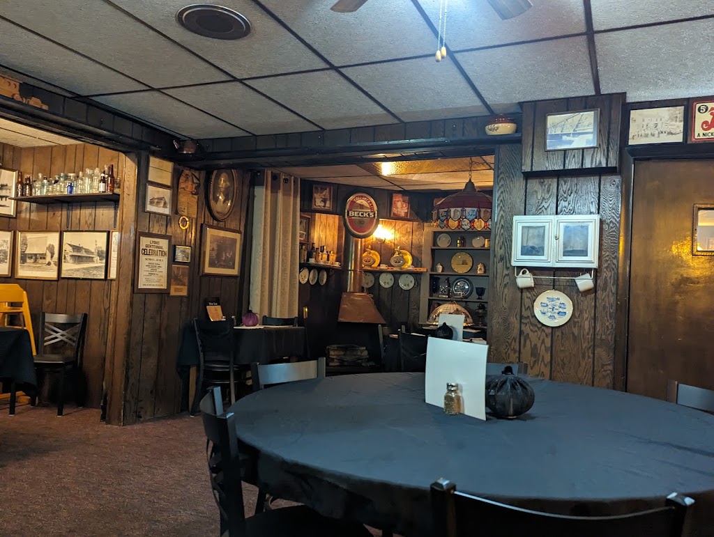  Ye Olde Hotel Bar & Restaurant
