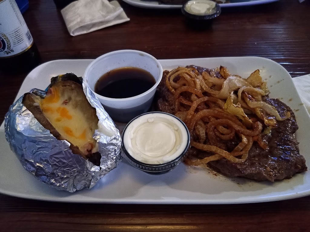  Honkers Dining, Lodging, and Spirits