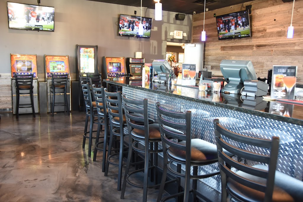  Faros Restaurant & Cocktails