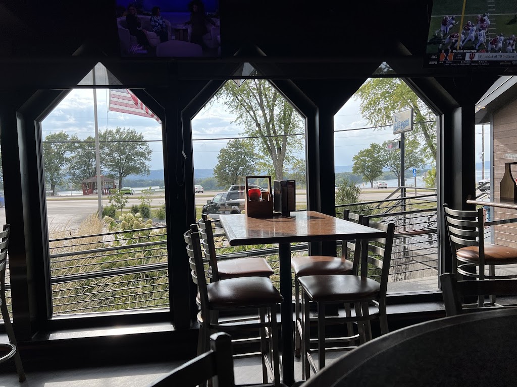  Blue Moon Restaurant