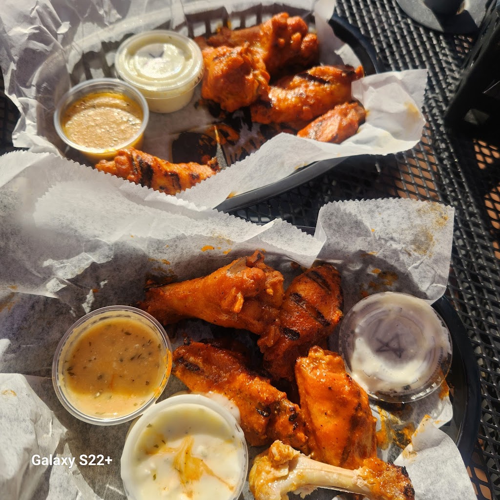  Hideaway Pub & Eatery