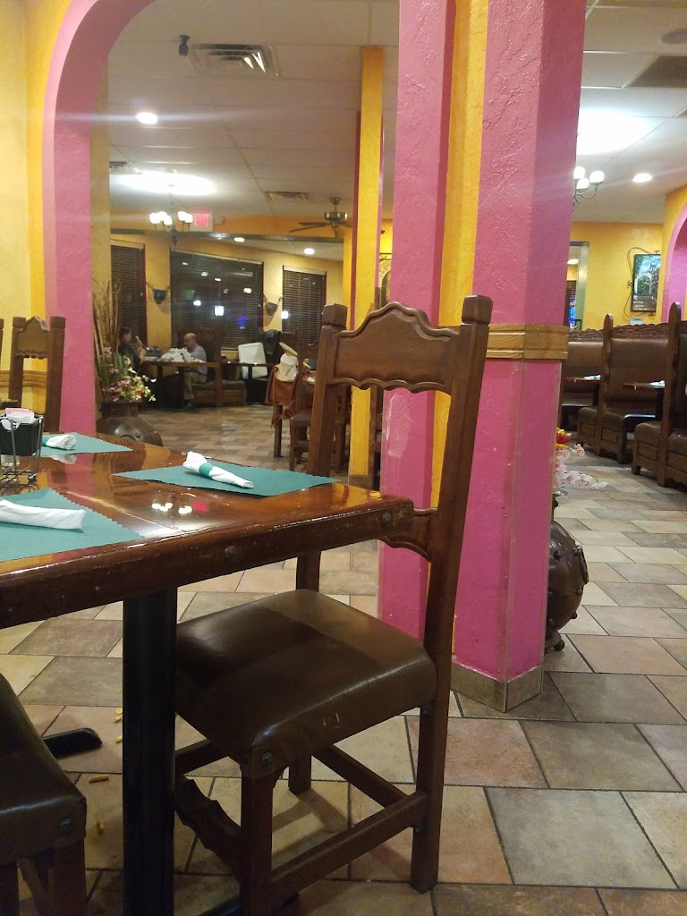  El Mezcal Restaurant