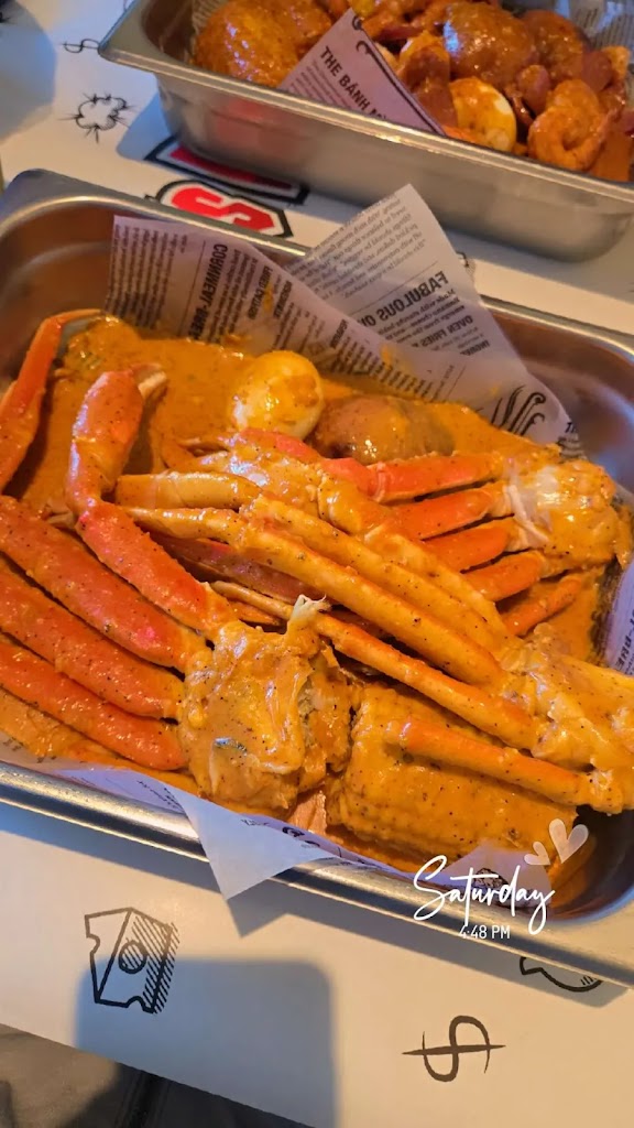  Million’s Crab Boiled Seafood - Ashwaubenon