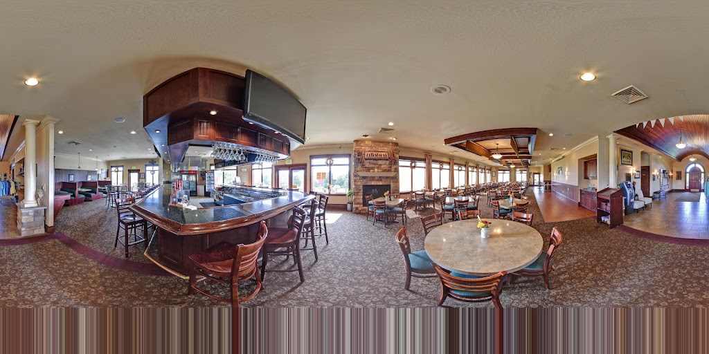  Fore Seasons Restaurant @ the BCC