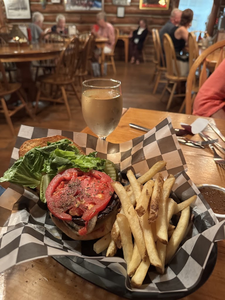  Mecan River Outfitters & Lodge