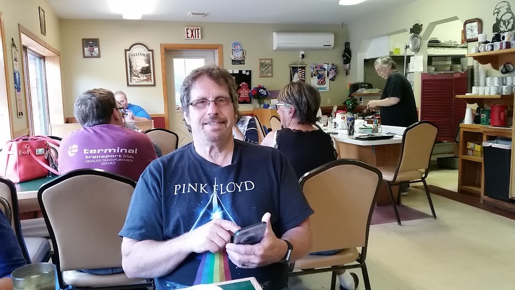  Lake Nebagamon Village Inn Motel and Restaurant