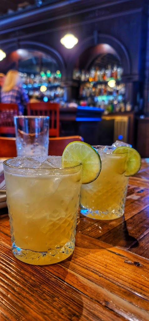  truk't | street tacos, tequila & whiskey