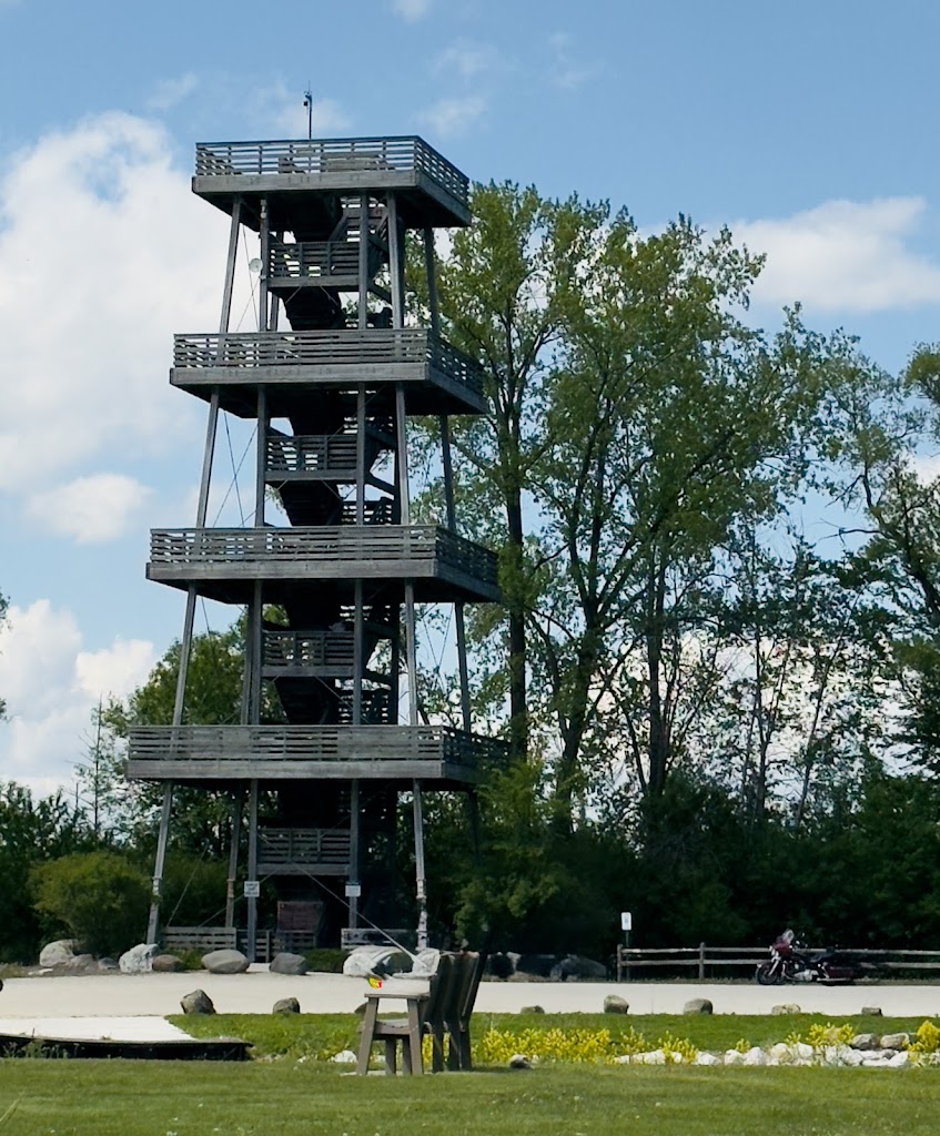  Three Guys & A Grill Restaurant