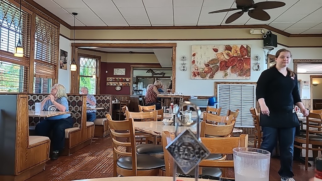  Menomonie Family Restaurant