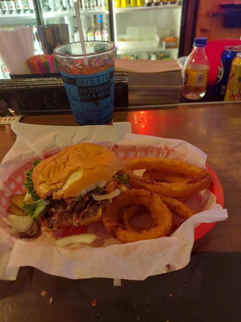  Micki's Bodyshop Bar & Grill