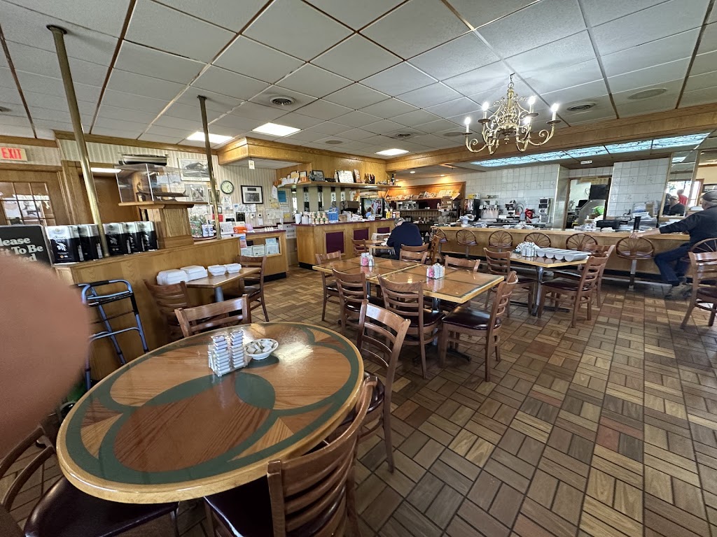  The Meadows Family Restaurant