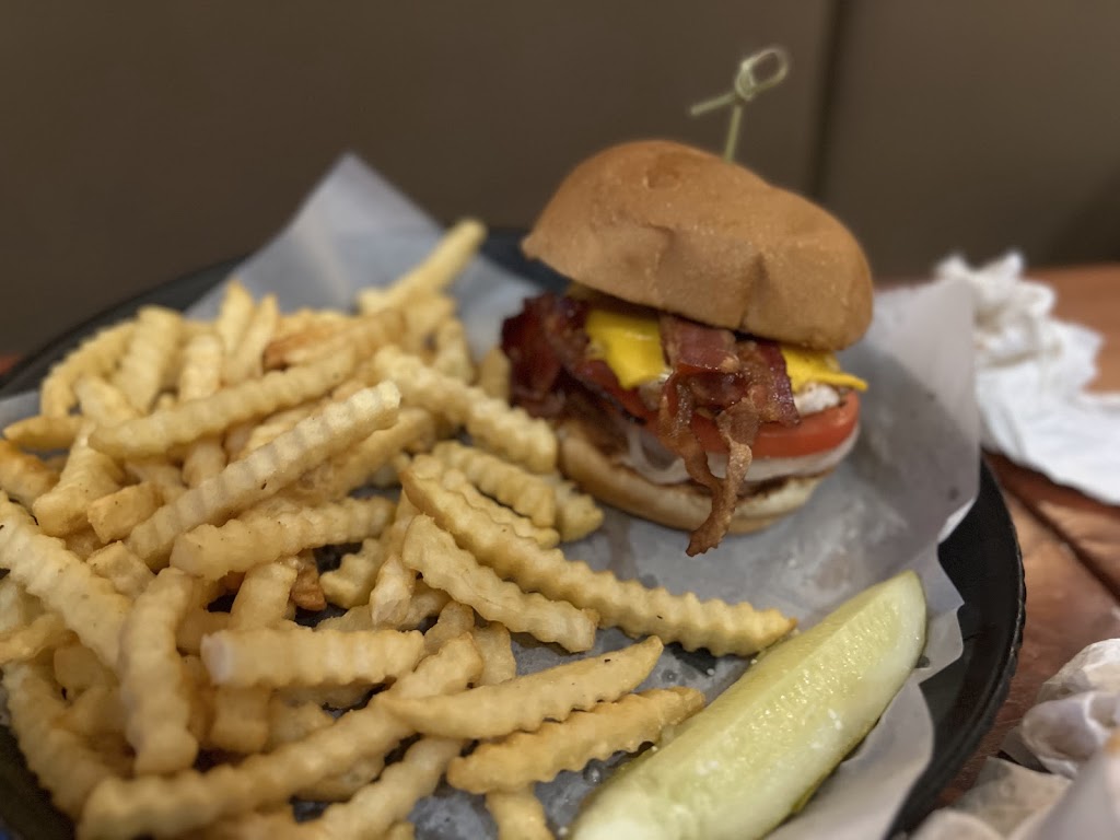  Kaiser's of Kenosha Pizza Restaurant & Pub