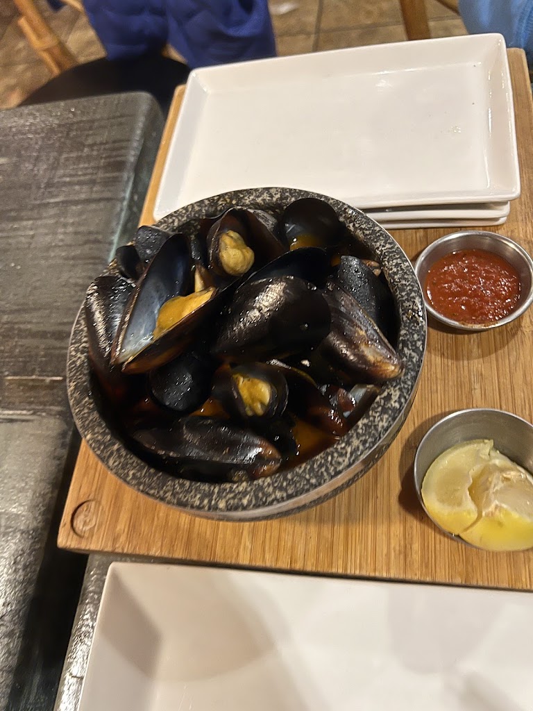  Hot Rocks - Sear. Sizzle. Savor.