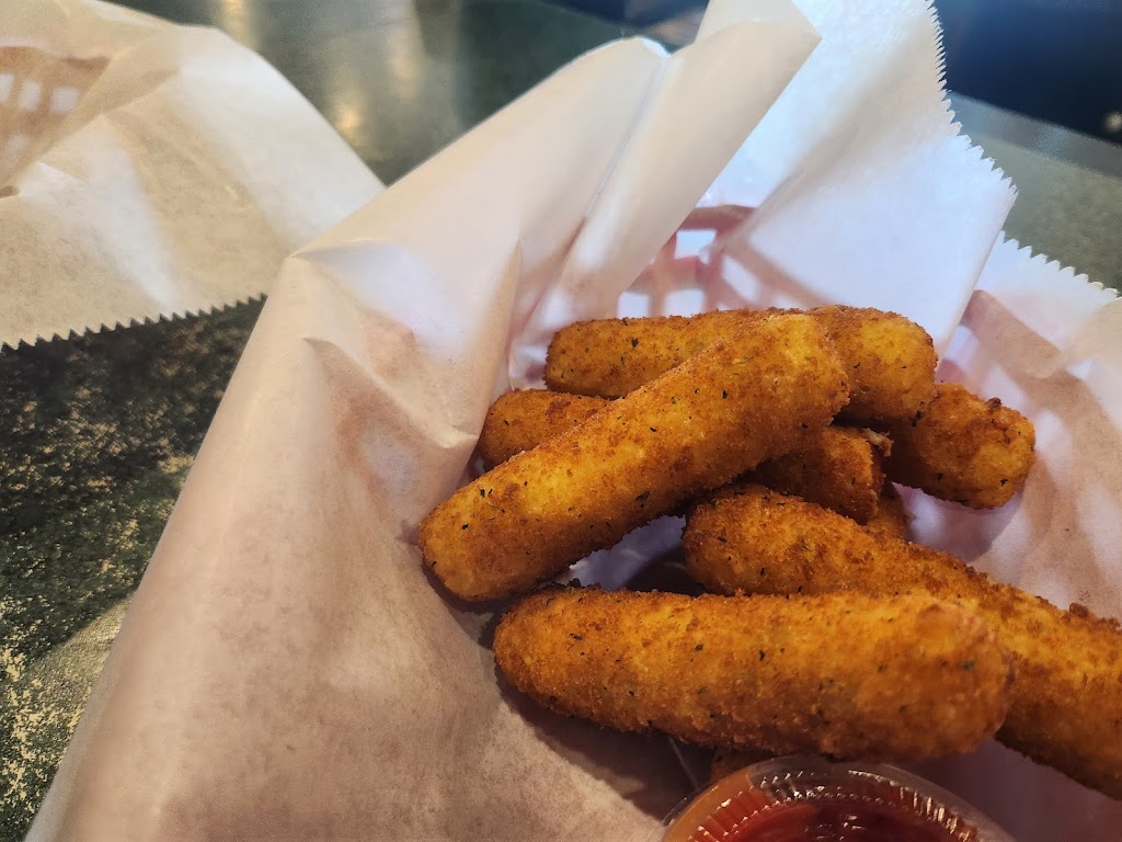  Circle Tap Bar & Grill