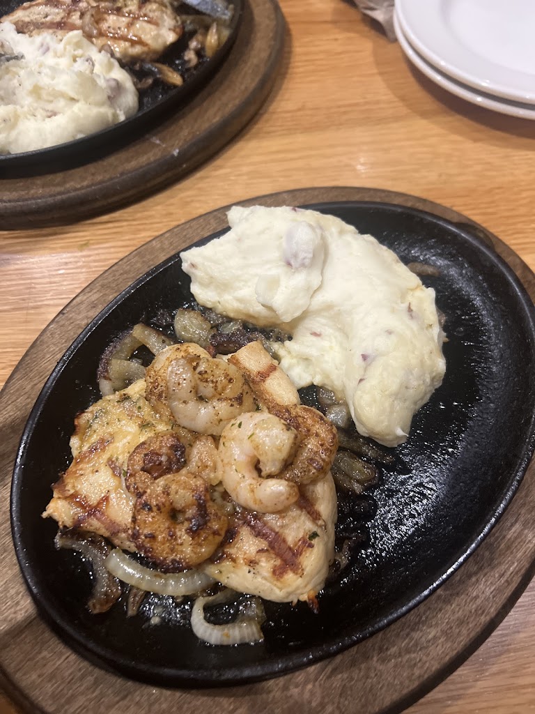  Applebee's Grill + Bar