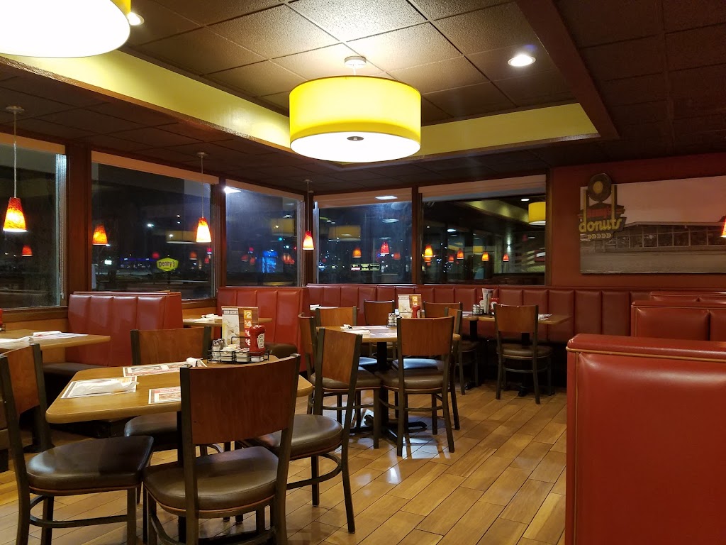 Denny's