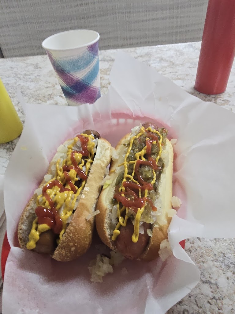  Mueller's Quality Grill and Ice Cream