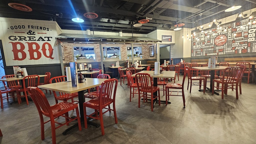  Famous Dave's Bar-B-Que