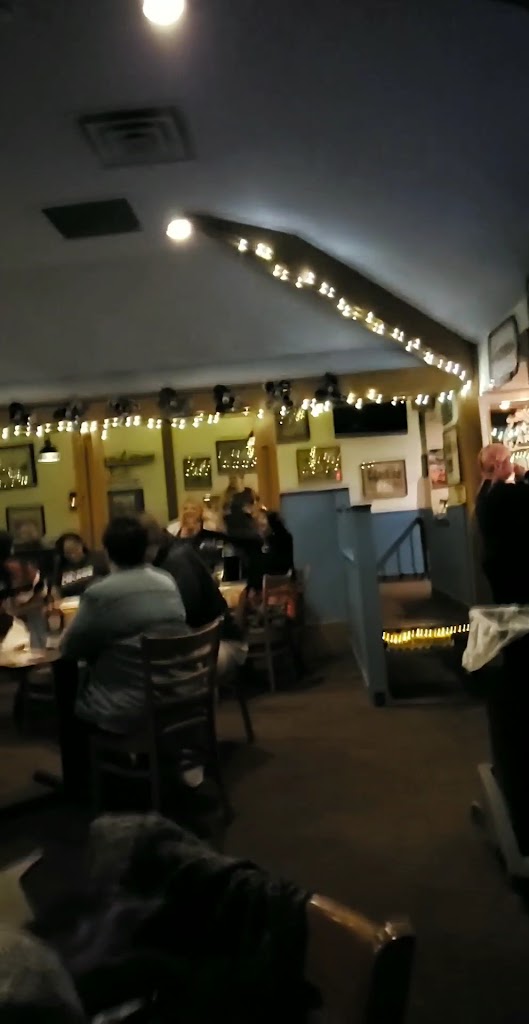  The Lookout Bar & Eatery