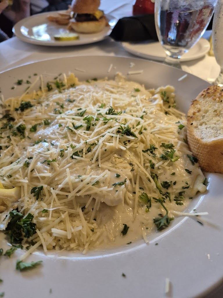  Dalles House Restaurant & Lounge