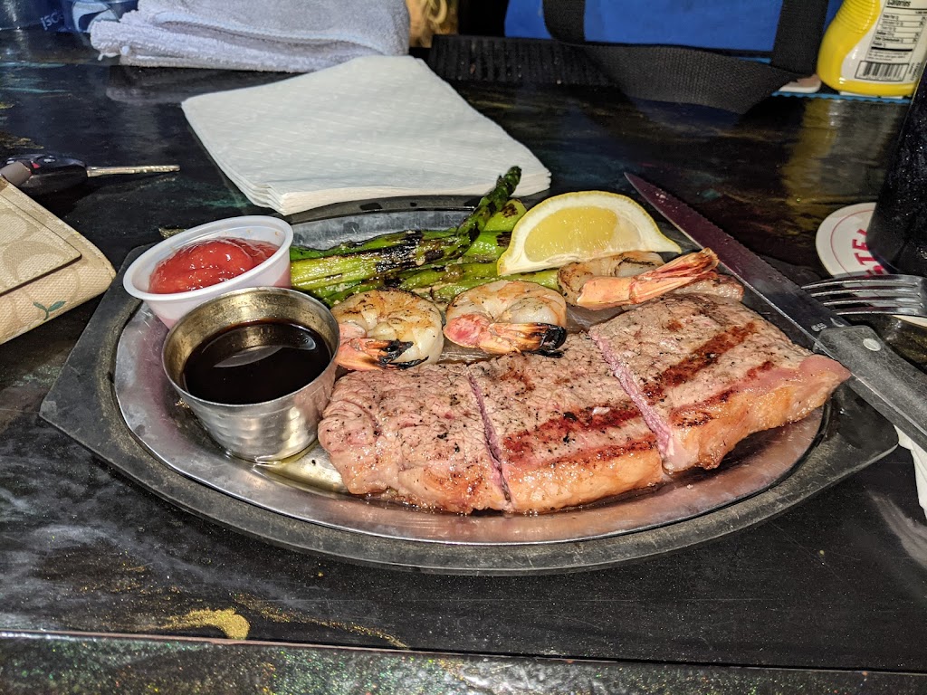  Richard's Restaurant & Bar