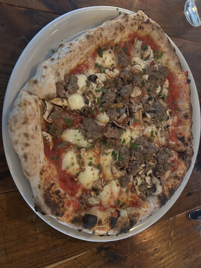  VIA Pizza Napoletana