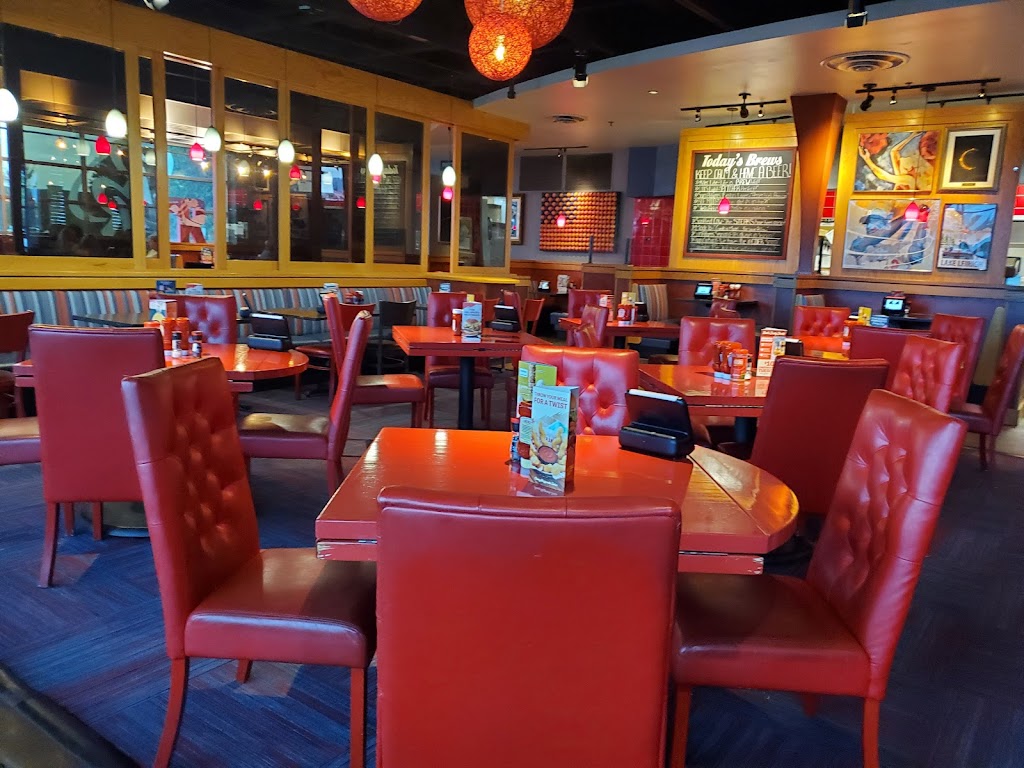  Red Robin Gourmet Burgers and Brews