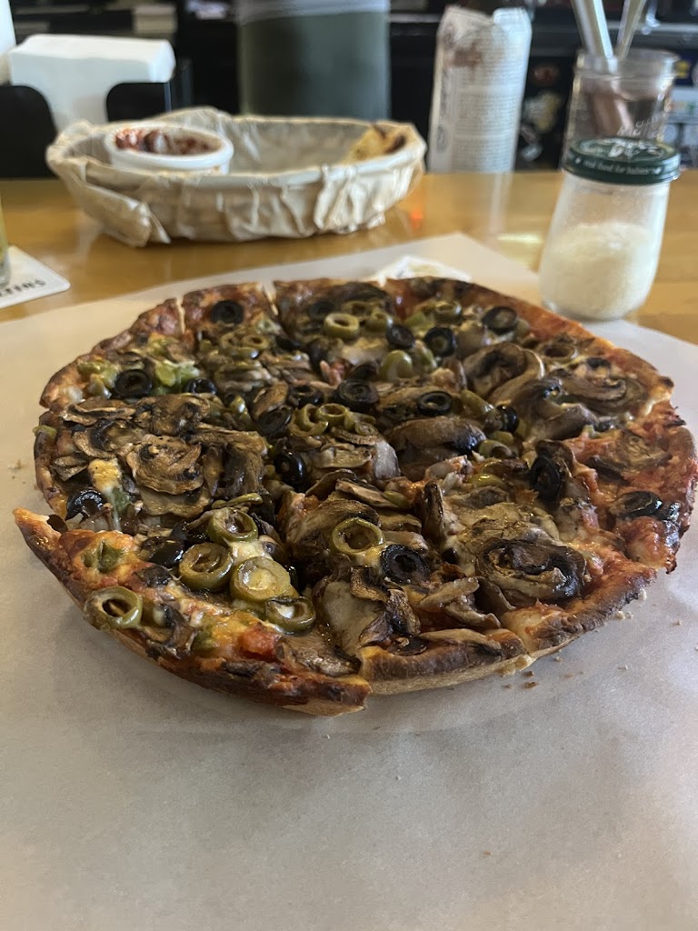  Jake's Pizza Green Bay