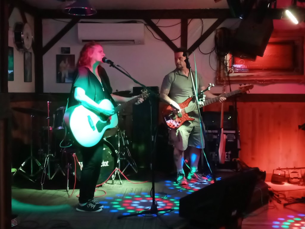  Dewey's Side Street Saloon