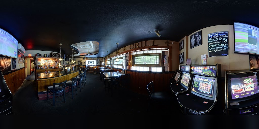  Frankie's Pub & Grill