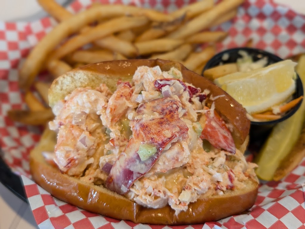  Boathouse On The Bay